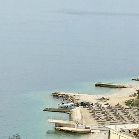 Sea And Sky Apartments Sarandë Værelse billede