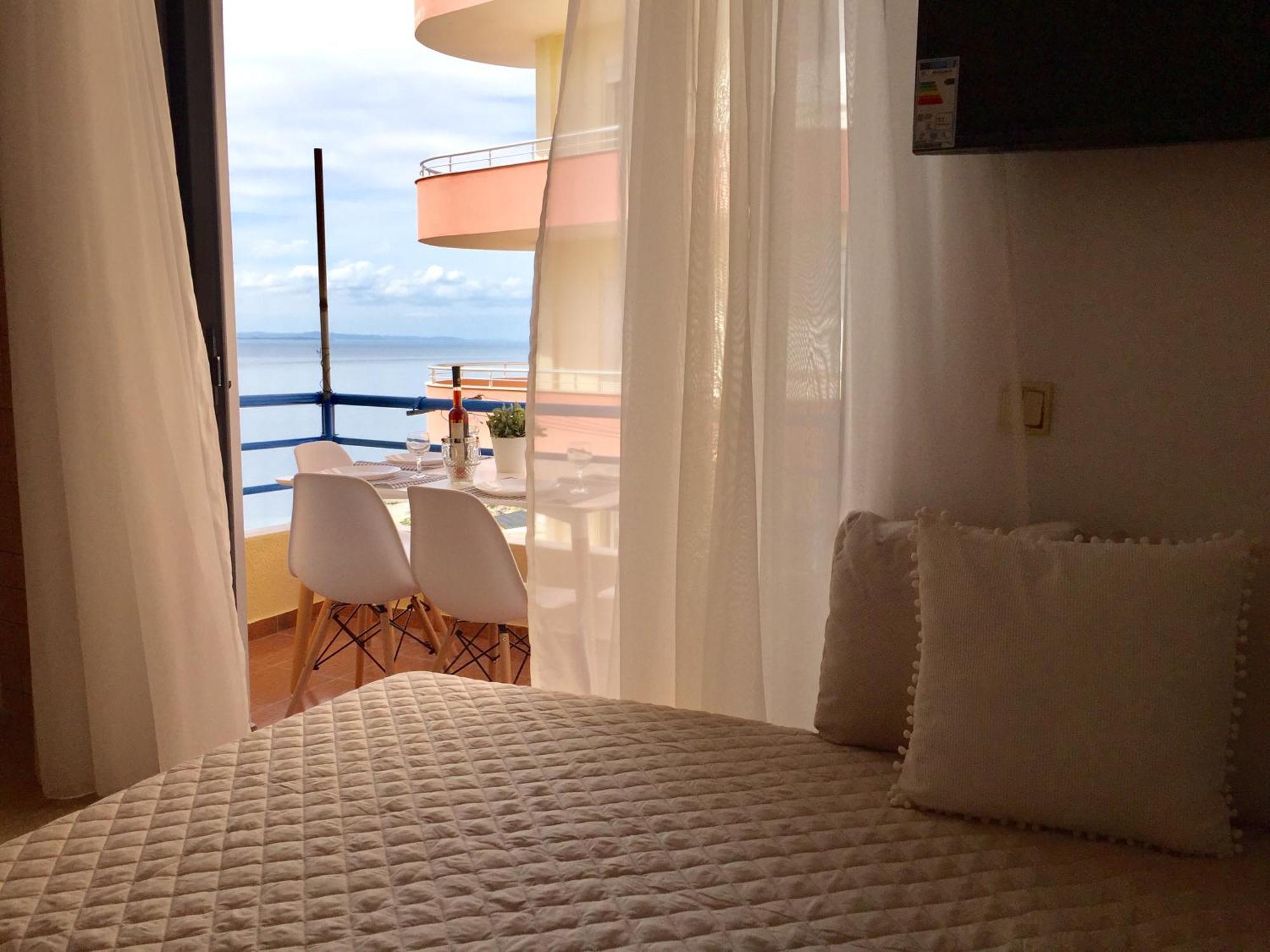 Sea And Sky Apartments Sarandë Værelse billede