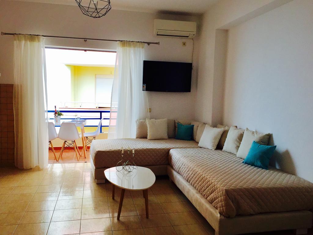 Sea And Sky Apartments Sarandë Eksteriør billede