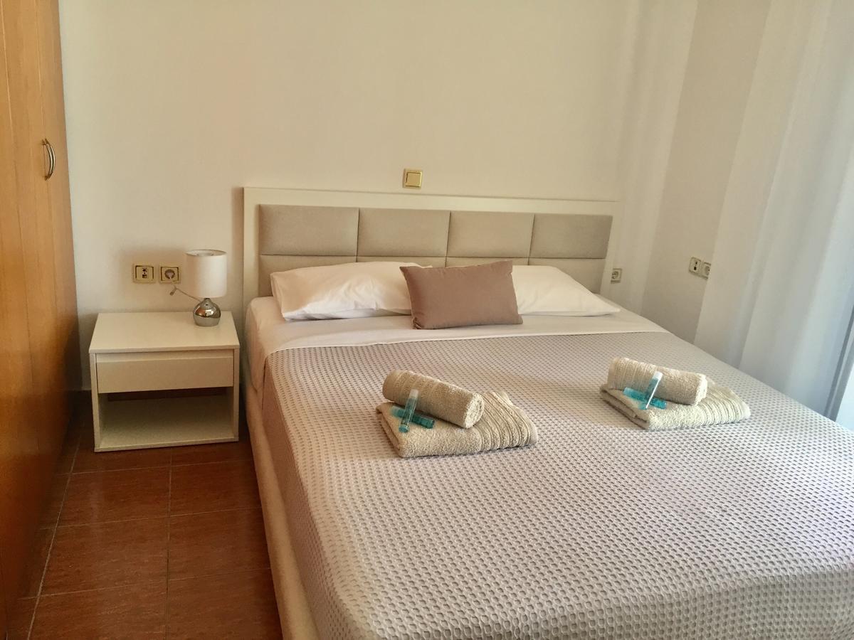 Sea And Sky Apartments Sarandë Eksteriør billede