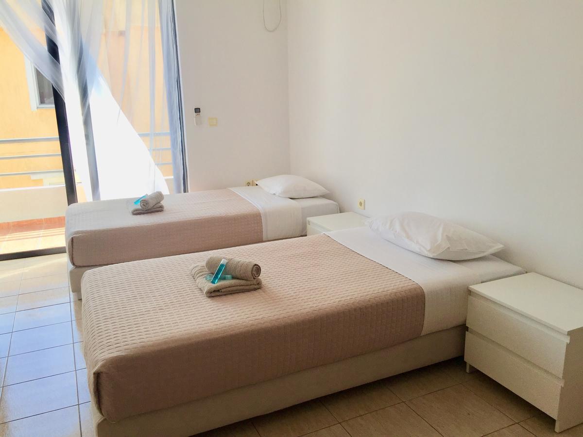 Sea And Sky Apartments Sarandë Eksteriør billede